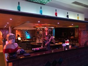 Jumanji-Lounge-Bar-Theke